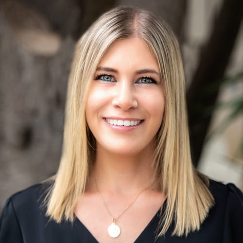 Headshot of Alexa Golding, LMFT