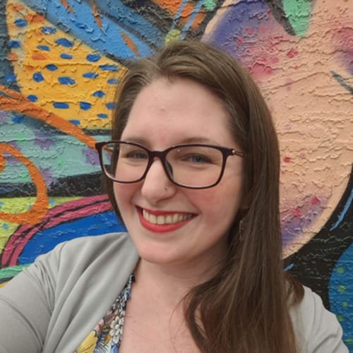 Headshot of Erin Rollins, LMHC