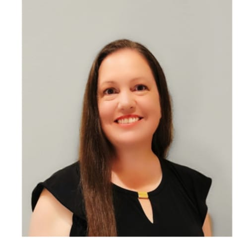 Headshot of Erin Zamora, LMFT