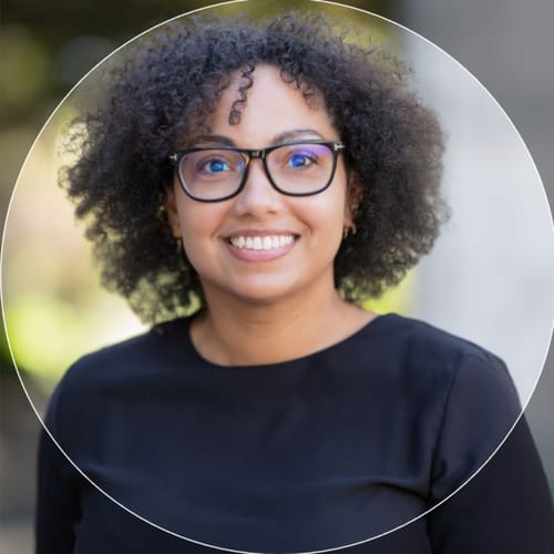 Headshot of Pharalyn Robinson, LPC