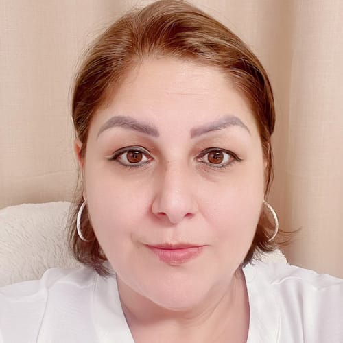 Headshot of Rosa Vidal, LPC