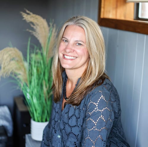 Headshot of Jennifer Gibson, PSYCHOLOGIST