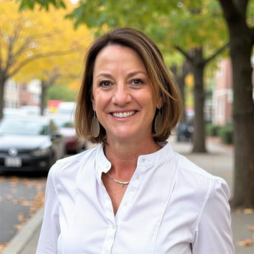Headshot of Kristen Harkness, LCSW