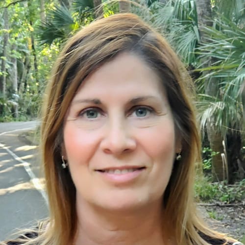 Headshot of Jackie Gonzalez, LMFT