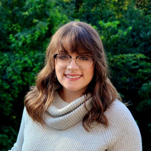 Headshot of Elaina Arriondo, LMFT