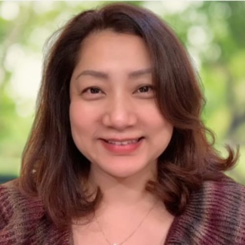 Headshot of Vivienne Bae, LMHC