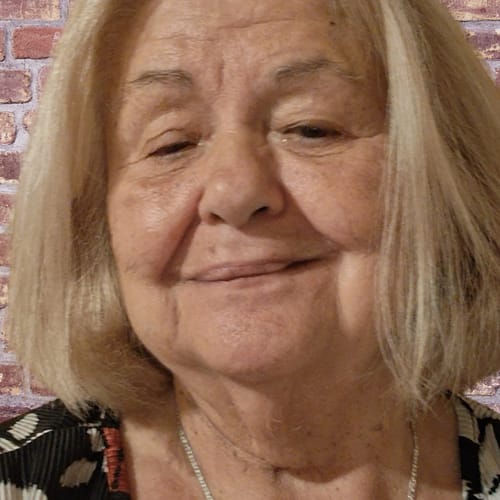 Headshot of Anna Sarenac, LCSW