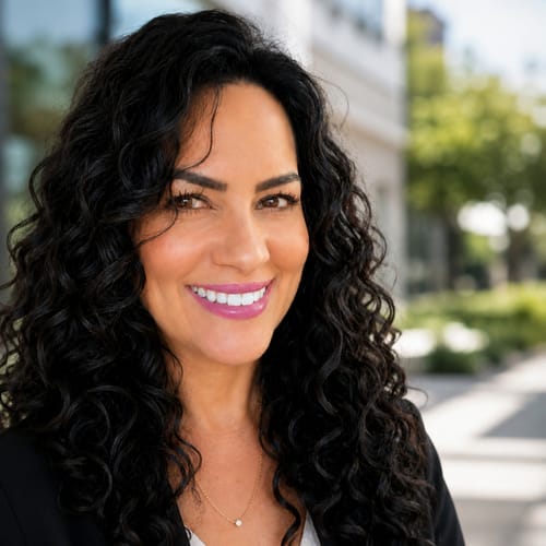 Headshot of Dahumy Munoz, LMHC