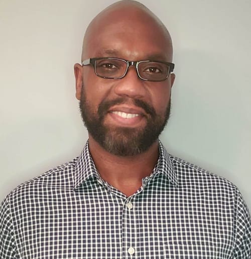 Headshot of Corandle Johnson, LPC