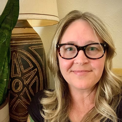 Headshot of Tiffani Lang, LCSW