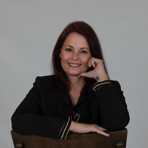 Headshot of Melissa Pierce, LPC