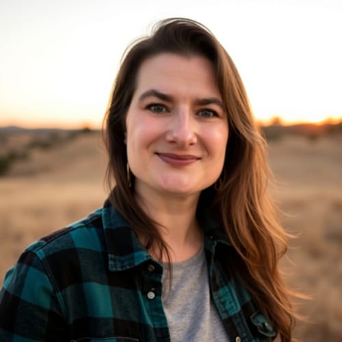 Headshot of Alexandra Papa, LPC
