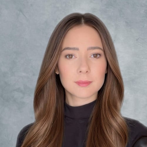 Headshot of Lizbeth Ramirez, LCSW
