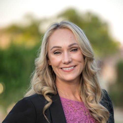 Headshot of Hannah Jones, NP