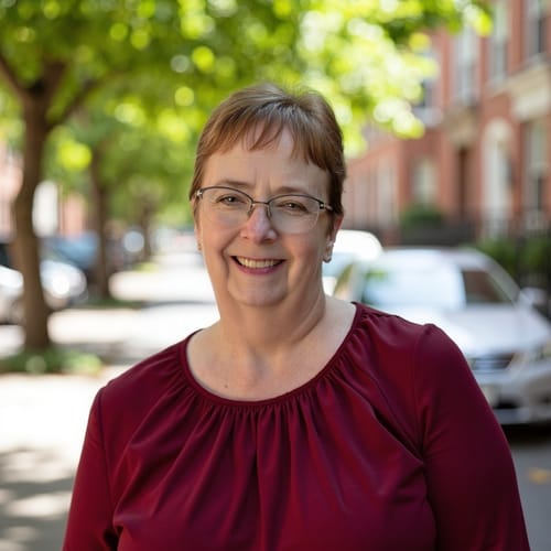 Headshot of Shelly McClure, LISW_S