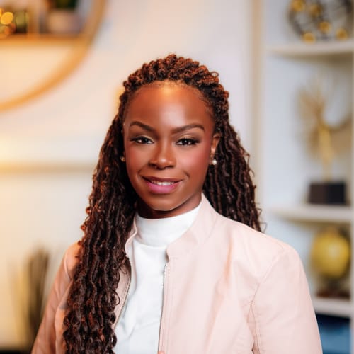 Headshot of Wendy Agyapong, NP