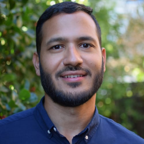 Headshot of Edgar Galvis, LCSW
