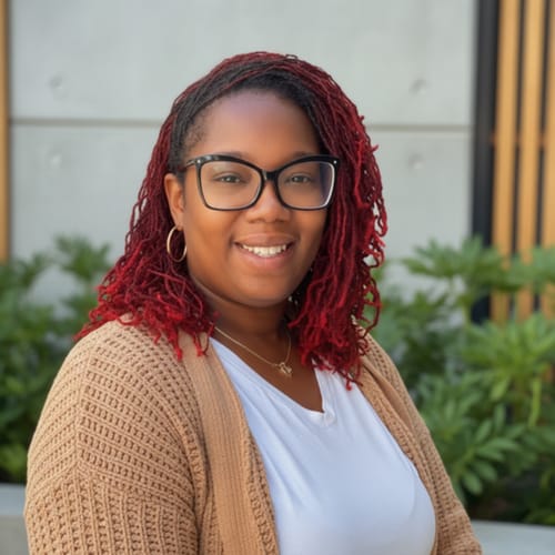 Headshot of Carolyn Allen, LCSW