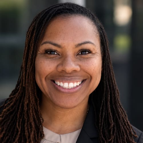 Headshot of T. Shavon Flores, LPC
