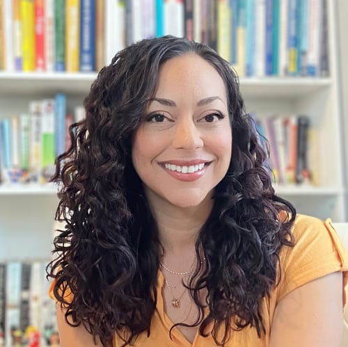 Headshot of Christine Del Real, LMFT
