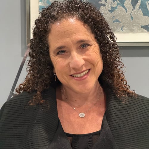 Headshot of Robin Siegel, LCSW