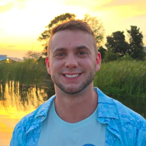 Headshot of Travis Spradlin, LPC