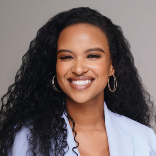 Headshot of Victoria Suazo, LPC