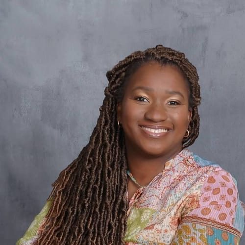Headshot of Roxanne Richards, LPC