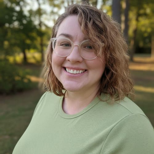 Headshot of Katelyn Holsclaw, LCSW