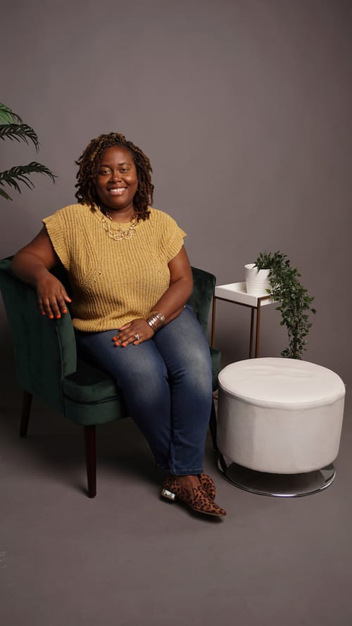 Headshot of LaShandra Shepard, LCMFT