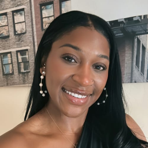 Headshot of Para Washam, LPCMH