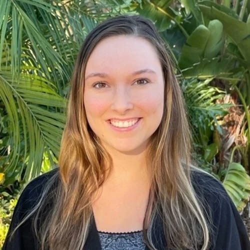 Headshot of Cara Salvati, LCSW