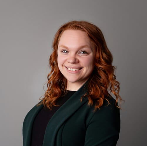 Headshot of Moya O'Leary, LPC