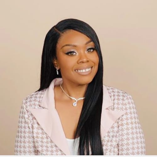 Headshot of D'iera Woodard, LCSW