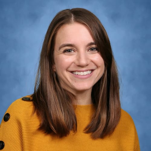 Headshot of Erin Chilelli, LCSW