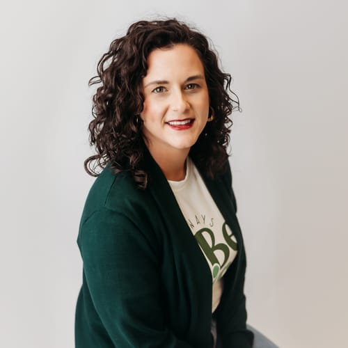 Headshot of Amber Slone, LPCC