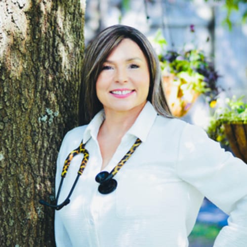 Headshot of Amanda Reyes-Gill, APRN