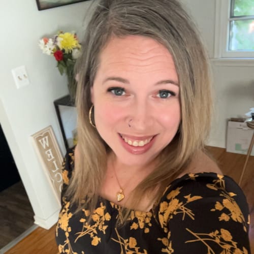 Headshot of Liz Sizer, LIMHP