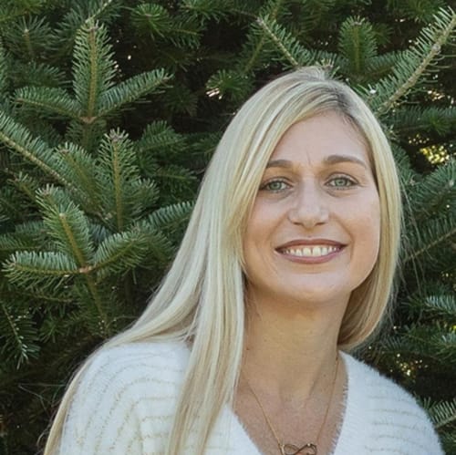 Headshot of Lori Herrera, LMHC