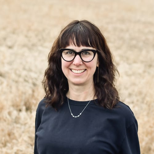 Headshot of Carin Wohadlo, LPC