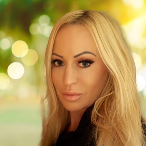 Headshot of Janet Soff, APN