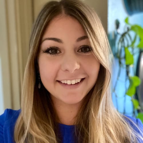 Headshot of Courtney Young, LMHC