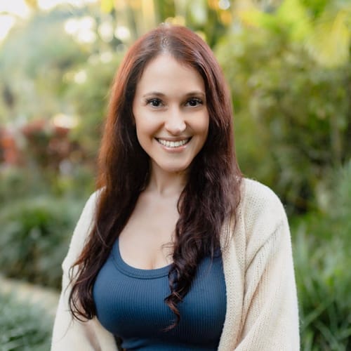 Headshot of Alina Barrera, LCSW