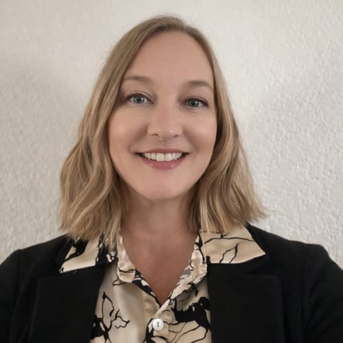 Headshot of Kelly Gunderson, APRN_FPA