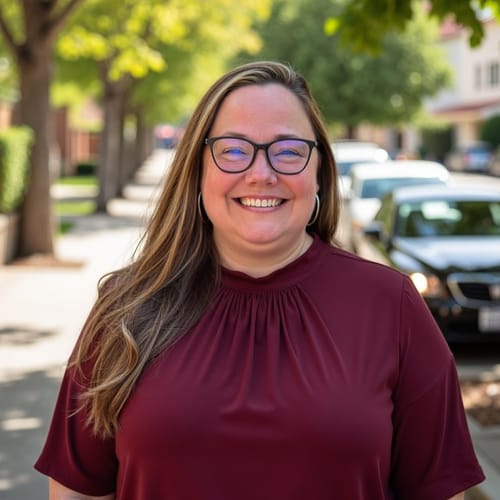 Headshot of Kara Savage, LPC
