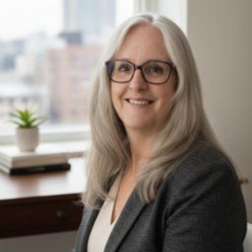 Headshot of Noreen Edwards, LCSW