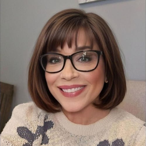 Headshot of Gina Tapella, LCSW