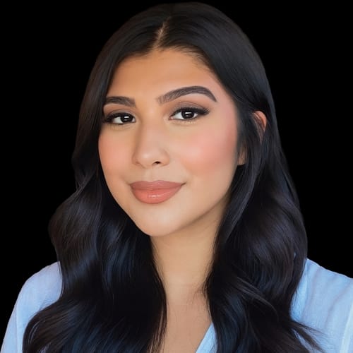 Headshot of Karina Ramirez, LMFT
