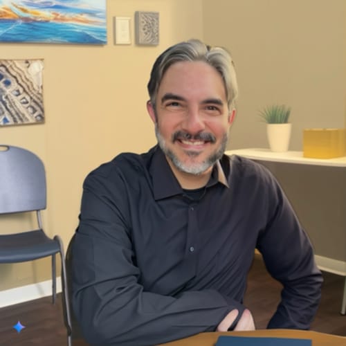 Headshot of Joseph Ossorio, LMFT