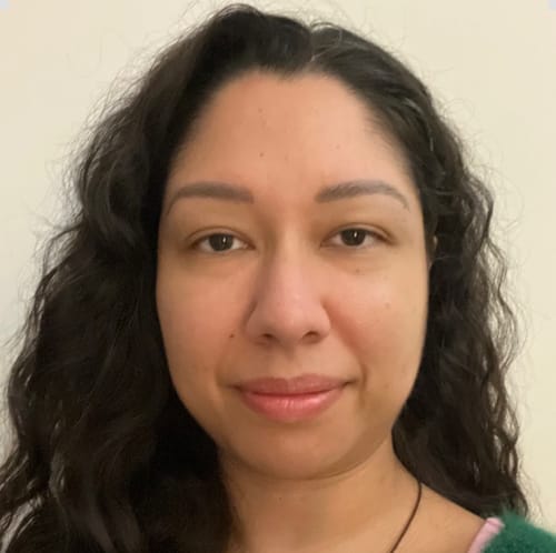 Headshot of Yamile Manotas, LPC